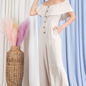 Beautiful spring jumpsuit in cream